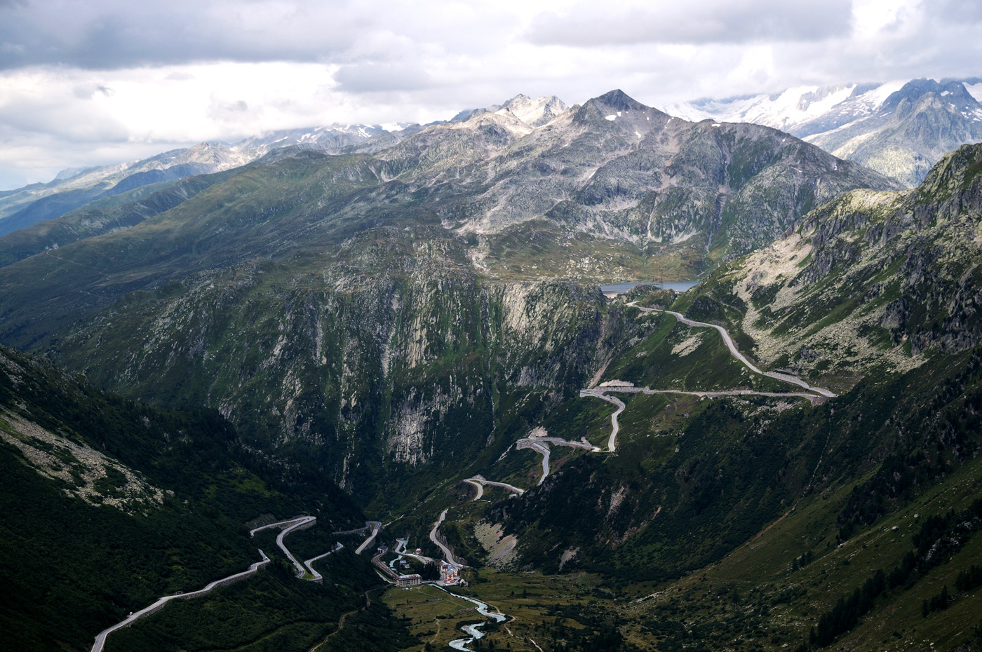 Blick vom Furkapass zum Grimselsee