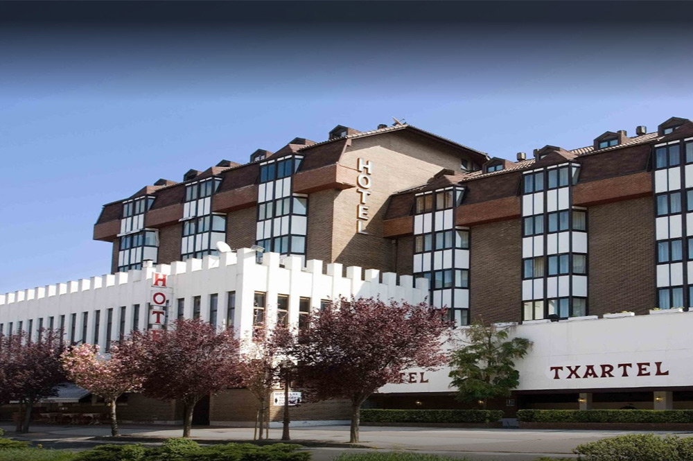 Hotel Txartel in San Sebastian ( Abfahrt Schneeberg Samstag 22.30 Uhr - Ankunft Sonntag 17.00 Uhr)